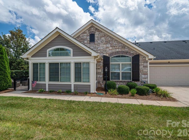 2360 Villa Oaks Court, Gastonia, NC 28056