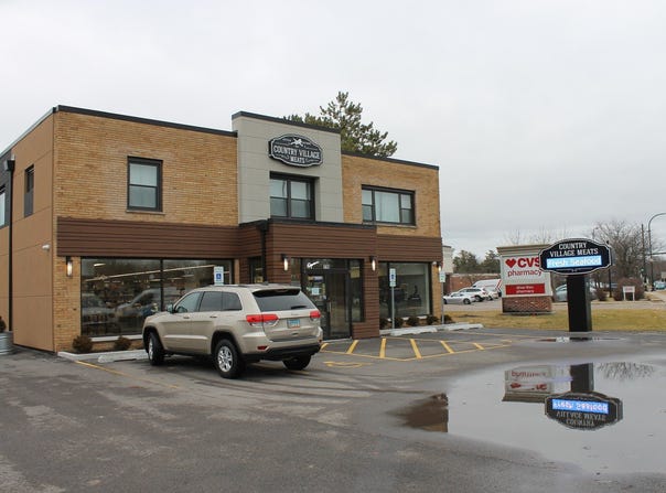 715 E State Street, Geneva, IL 60134