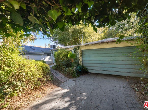 4480 Colbath Ave, Los Angeles, CA 91423