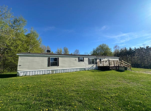 5327 BROADWAY ST, Argonne, WI 54511