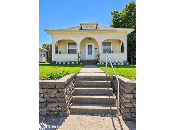 1110 Walnut Street, Hamilton, IL 62341