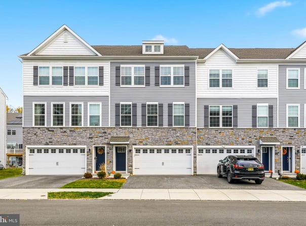 22 CARDINAL WAY, MOUNT LAUREL, NJ 08054