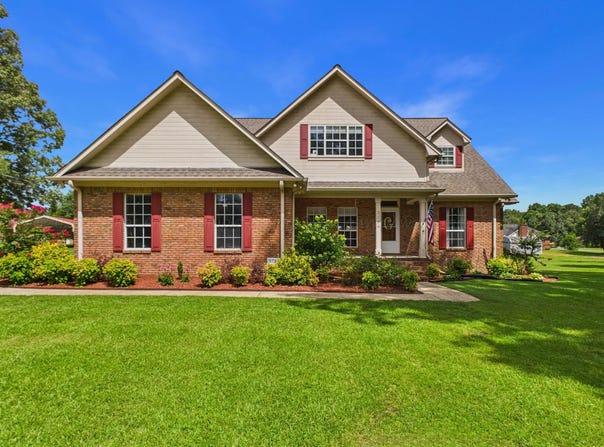 3736 N WALSTON BRIDGE Rd, Jasper, AL 35504