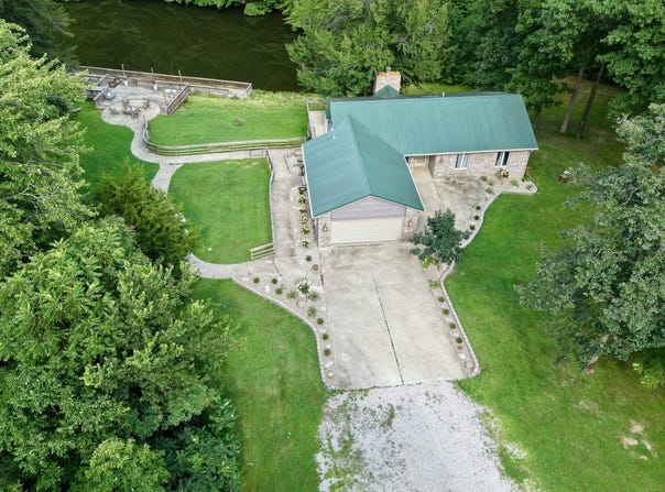 8900 Island Pond Road, Quincy, IN 47456