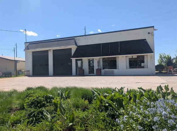 1947 Waterfront Drive, IowaCity, IA 52240