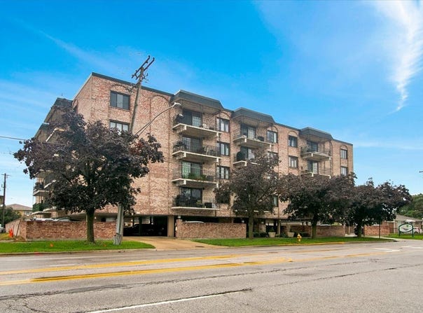 7525 W Lawrence Avenue, Harwood Heights, IL 60706