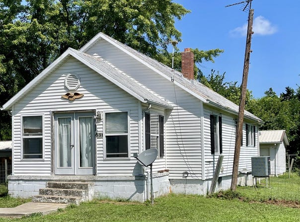 331 E MISSOURI Avenue, Chamois, MO 65024