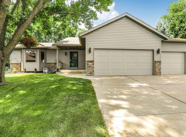 1101 Summit Way, Sauk Rapids, MN 56379