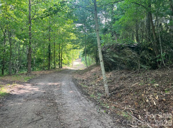 Compromise Drive, Waynesville, NC 28785