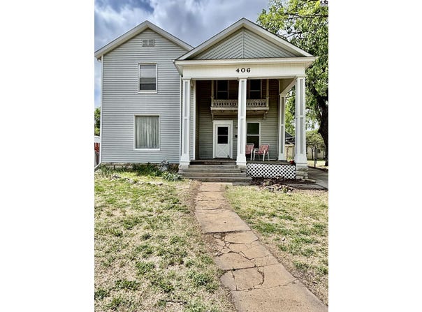 406 S Maple St, McPherson, KS 67460