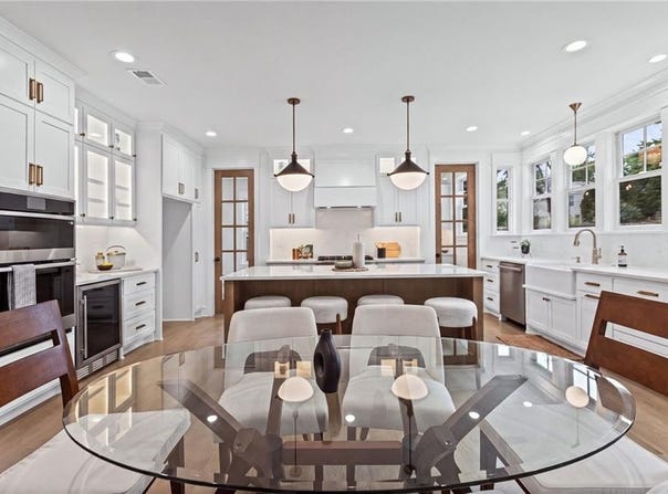 4620 W 70th Terrace, Prairie Village, KS 66208
