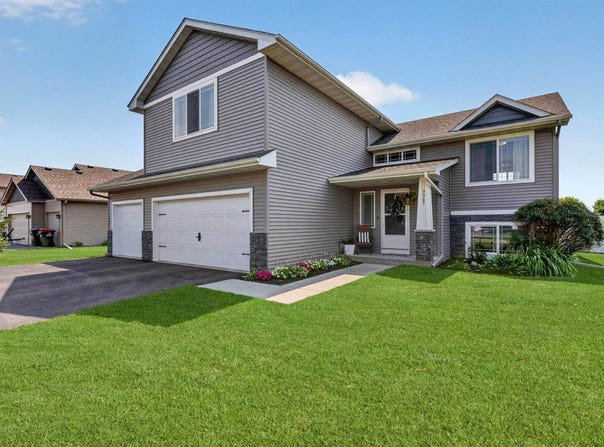 9067 Wolves Street, Brainerd, MN 56401
