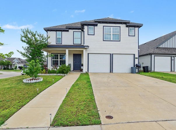 101 Spring Creek Lane, Terrell, TX 75160