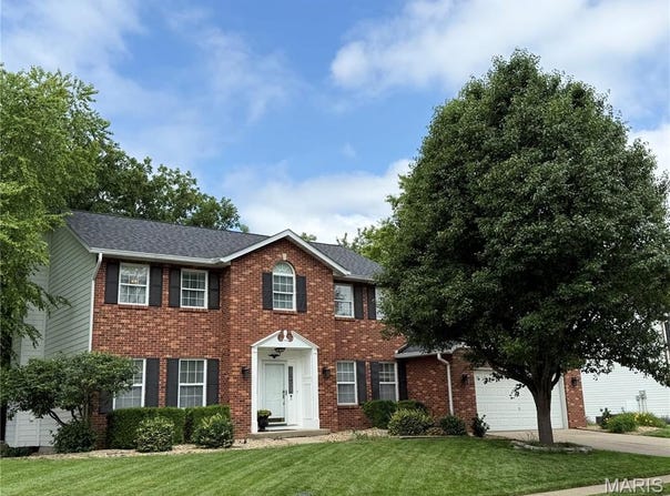 1029 Elisabeth Dr, O'Fallon, IL 62269