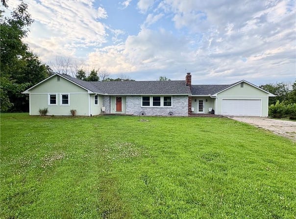 6130 NW State Route FF, Adrian, MO 64720