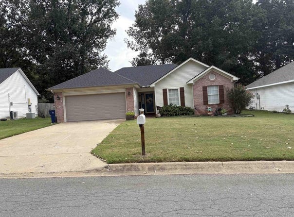 209 Rodney Guthrie Drive, Cabot, AR 72023