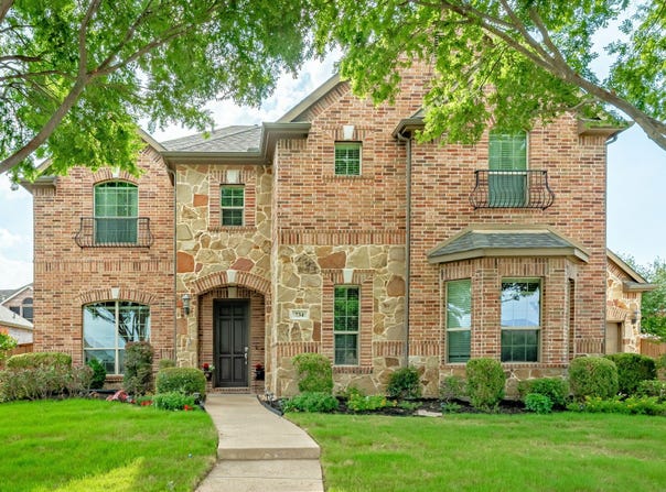 734 Beaver Creek Drive, Murphy, TX 75094