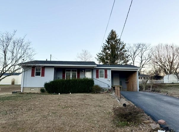 714 Crittenden Drive, Marion, KY 42064