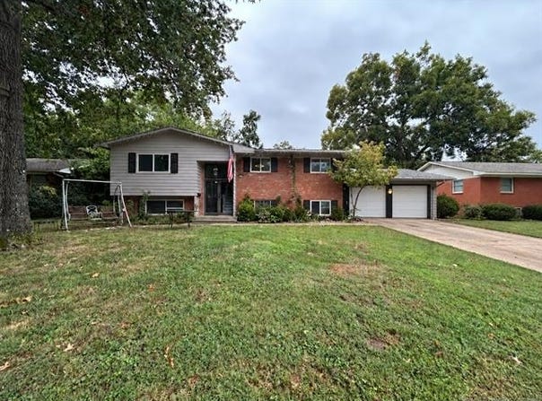 5138 S Birmingham Place E, Tulsa, OK 74105