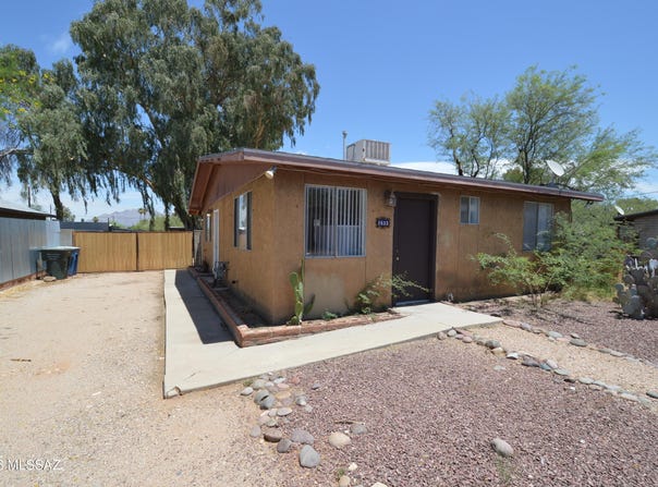 2633 E Silver Street, Tucson, AZ 85716
