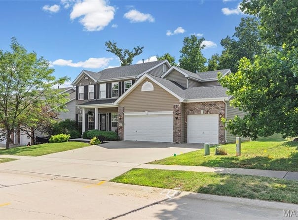 921 Molloy Drive, O'Fallon, MO 63366