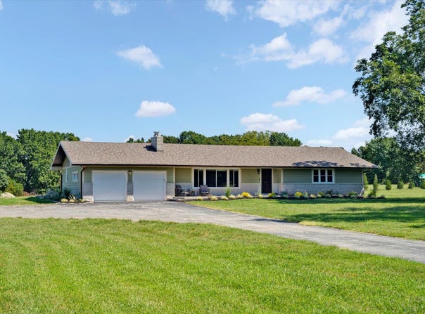 4967 E Farm Road 66, Springfield, MO 65803