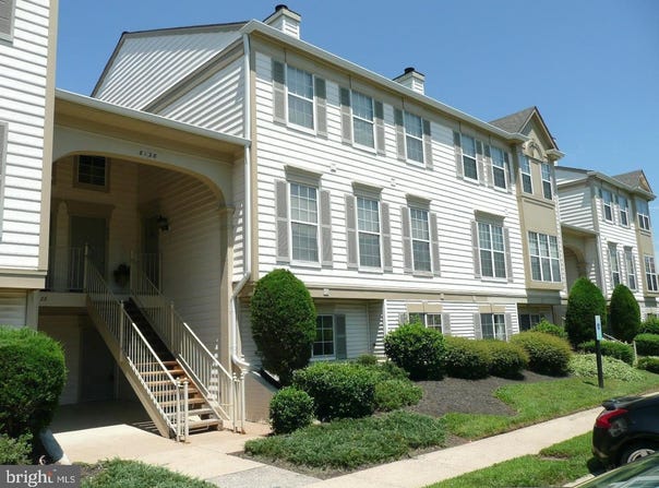 8128 BAYONET WAY #102, MANASSAS, VA 20109