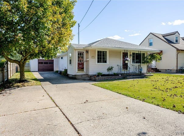 46 2nd Avenue, Lancaster, NY 14086
