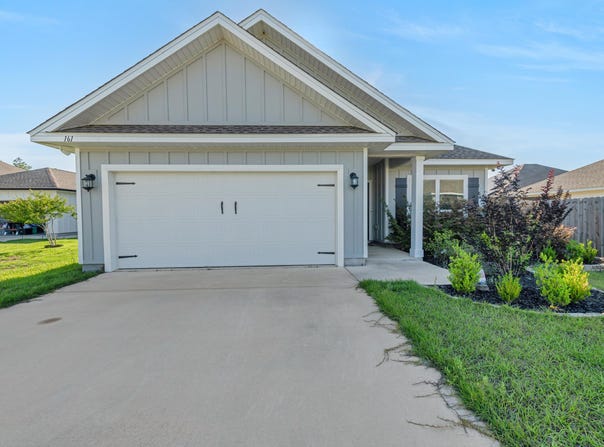 161 Blooming Cove, Crestview, FL 32539