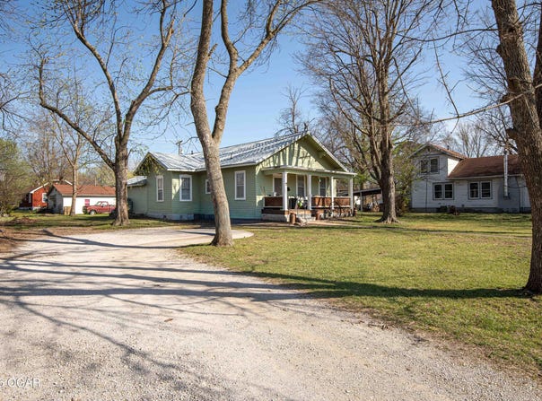 604 Broadway Street, Lamar, MO 64759
