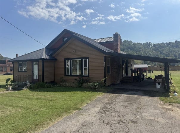 9061 Glasgow Road, Burkesville, KY 42717