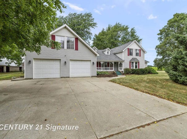 3175 S Meridian Road, Merrill, MI 48637
