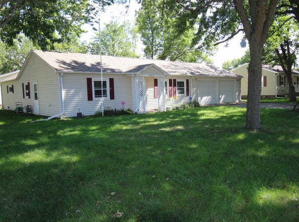 1512 M Ave, Milford, IA 51351