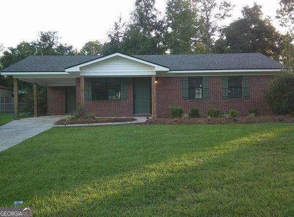 4904 Pikes Pond Rd, Lake Park, GA 31636