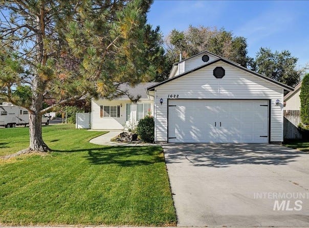 1622 Crest Ave., Caldwell, ID 83605