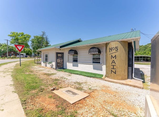 15 Main Street, Mammoth Spring, AR 72554