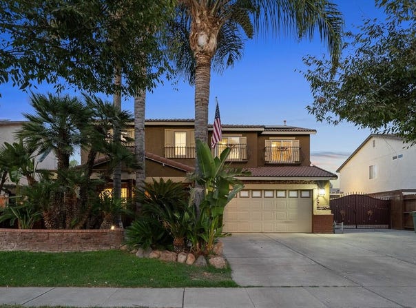 3124 N Mendonca, Visalia, CA 93291