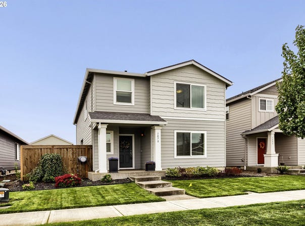 1870 SMITH Dr, Woodburn, OR 97071