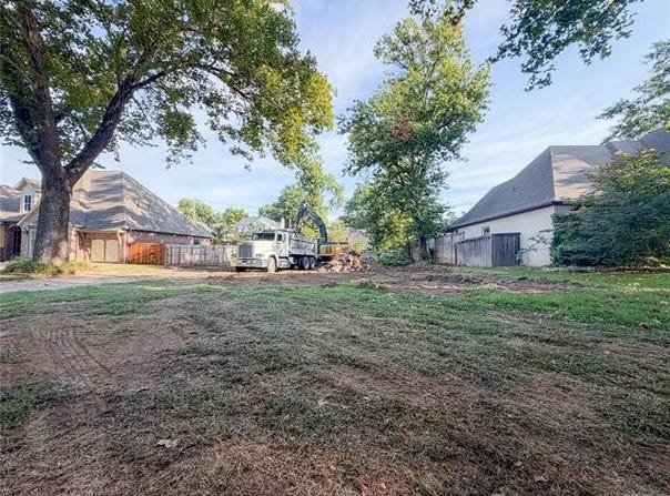 2529 E 25th Place, Tulsa, OK 74114