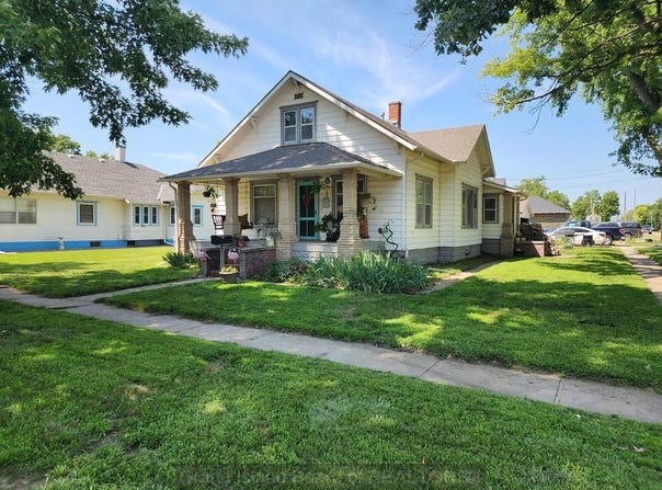 1104 Farnum, St. Paul, NE 68873