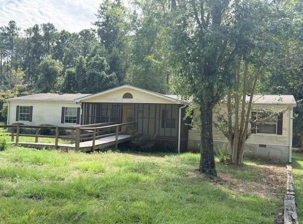 105 Felton Dr, Milledgeville, GA 31061