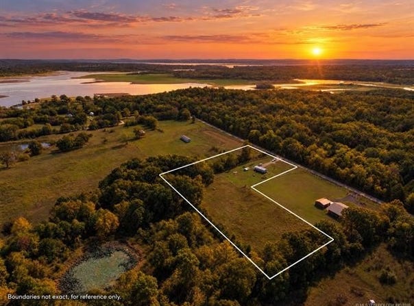 408785 E 1215 Road, Eufaula, OK 74432