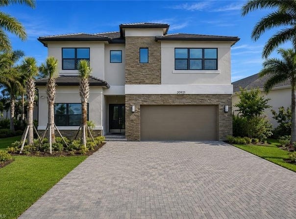20921 Thistle Leaf Ln, ESTERO, FL 33928