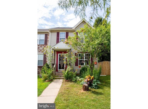 652 VILLAGER CIRCLE, BALTIMORE, MD 21222