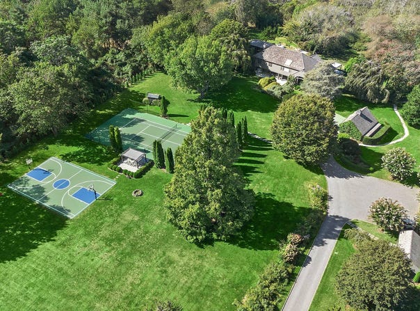 110 Halsey Ln, Bridgehampton, NY 11932