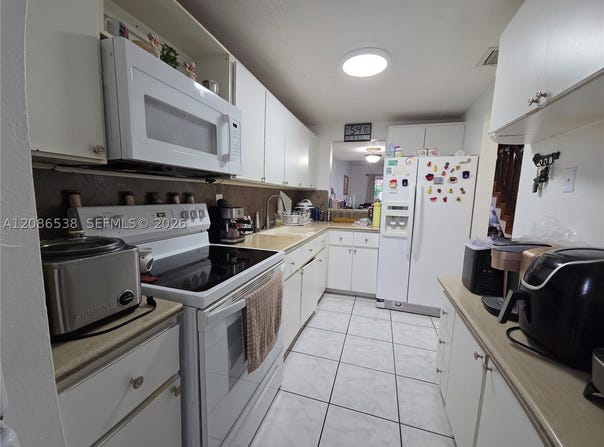 1784 W 56th Ter, Hialeah, FL 33012