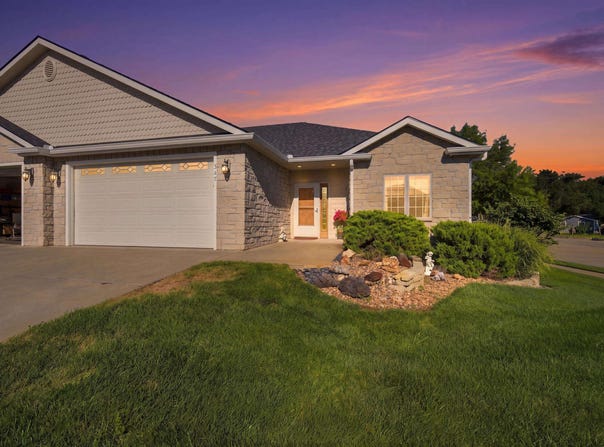 347 Simmer Drive, Wamego, KS 66547