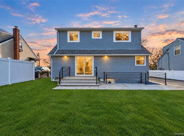 253 Meyer Avenue, Valley Stream, NY 11580