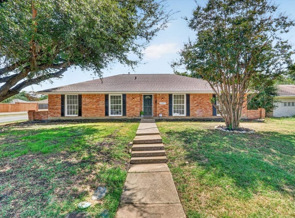 6301 Wheaton Drive, Fort Worth, TX 76133