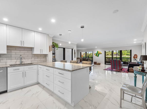 12 Stratford Drive E, Boynton Beach, FL 33436